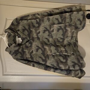 Cozy American Eagle Oversized Camouflage Sherpa Pullover